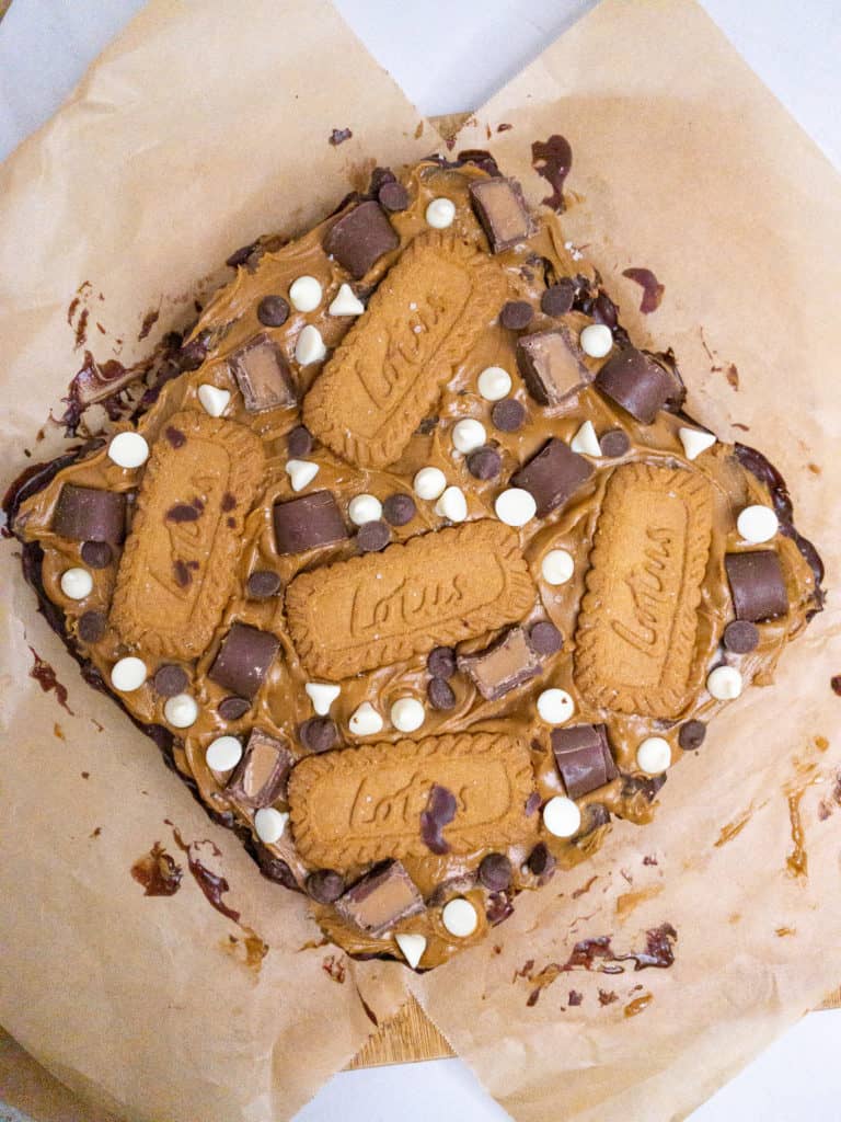 Overhead view of a sheet of Biscoff Tiffin