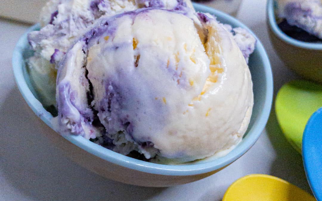 No-churn lemon ice cream with blueberry swirl - single scoop
