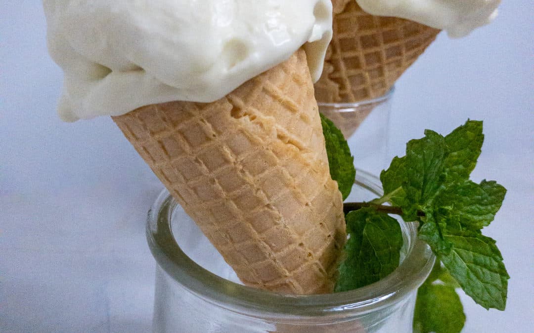 No-churn fresh mint ice cream - two cones