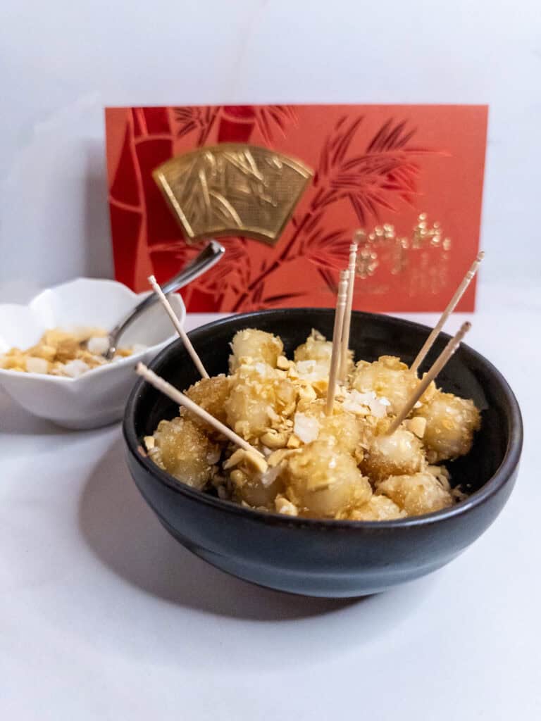 Dau lau - with toothpicks and new year background